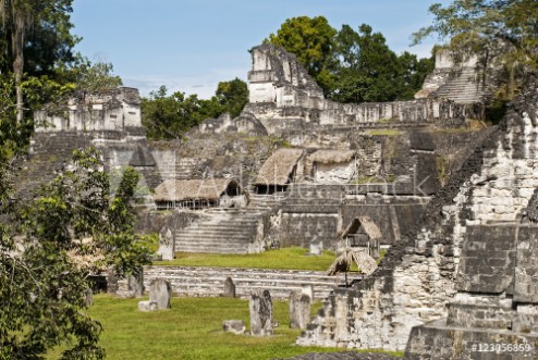 Picture of Maya acropolis in Tikal